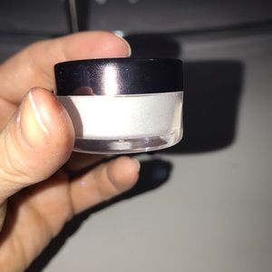 Makeup Geek Prism. Loose pigment.